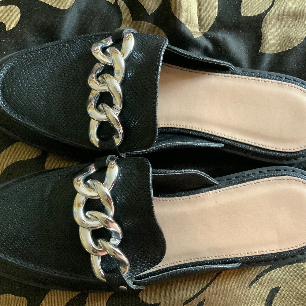 8 1/2 Slip ons